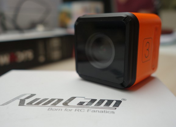 Test de la petite caméra RunCam 3 HD