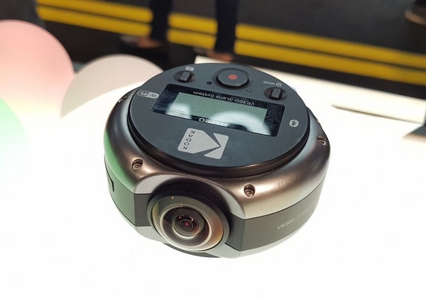 Caméra Kodak Pixpro 360 Pro VR vue de face