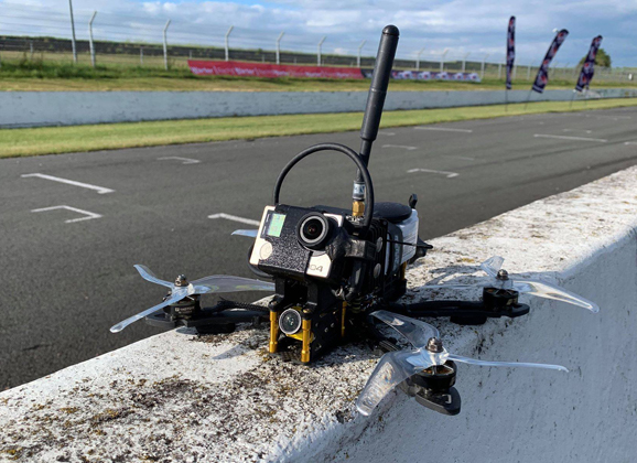 Interview de Fincky : Le drone Corsair sur le Drift Masters GP avec MengaFPV et Live Drone