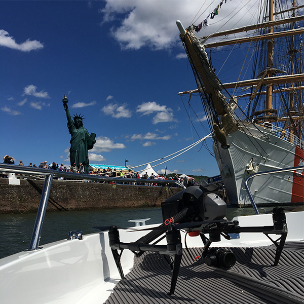 Inspire 2 devant la statue de la liberté