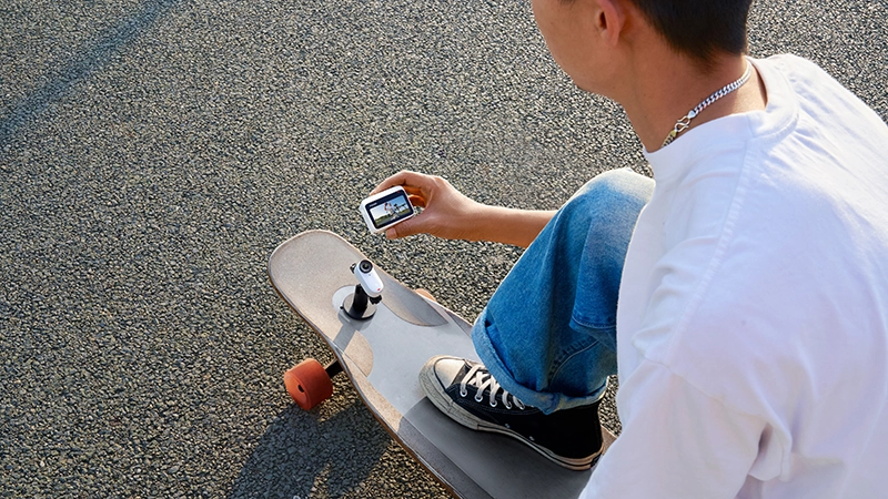 Utilisation d'une caméra Insta360 GO 3 en skate